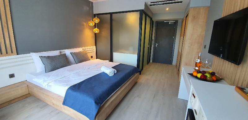L Hotel Саригерме Екстериор снимка