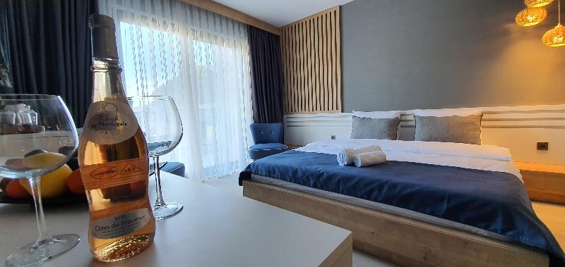 L Hotel Саригерме Екстериор снимка